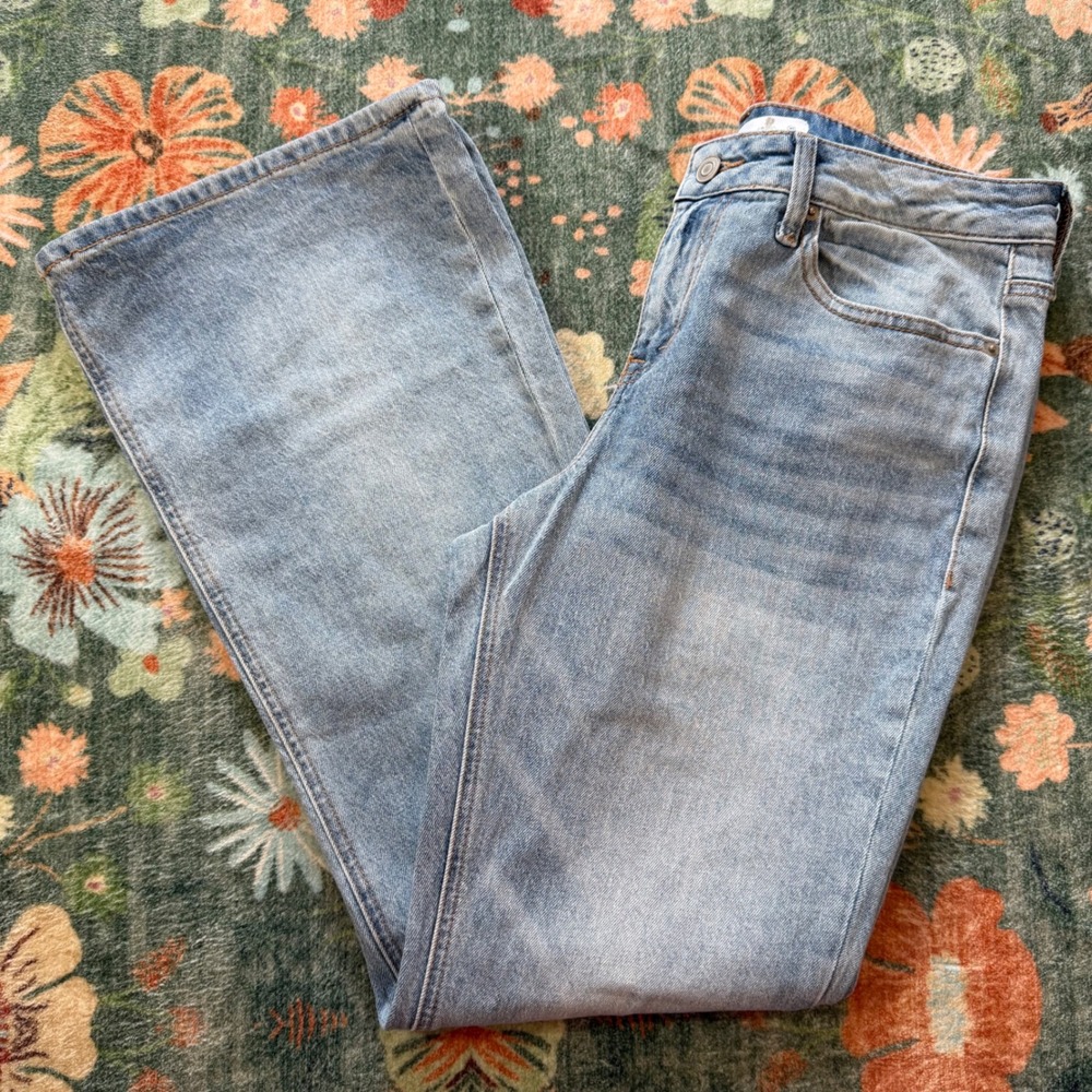 Altar'd State‎ Flare Jeans Light Wash High Rise Denim Size 30 Wide Leg 113438